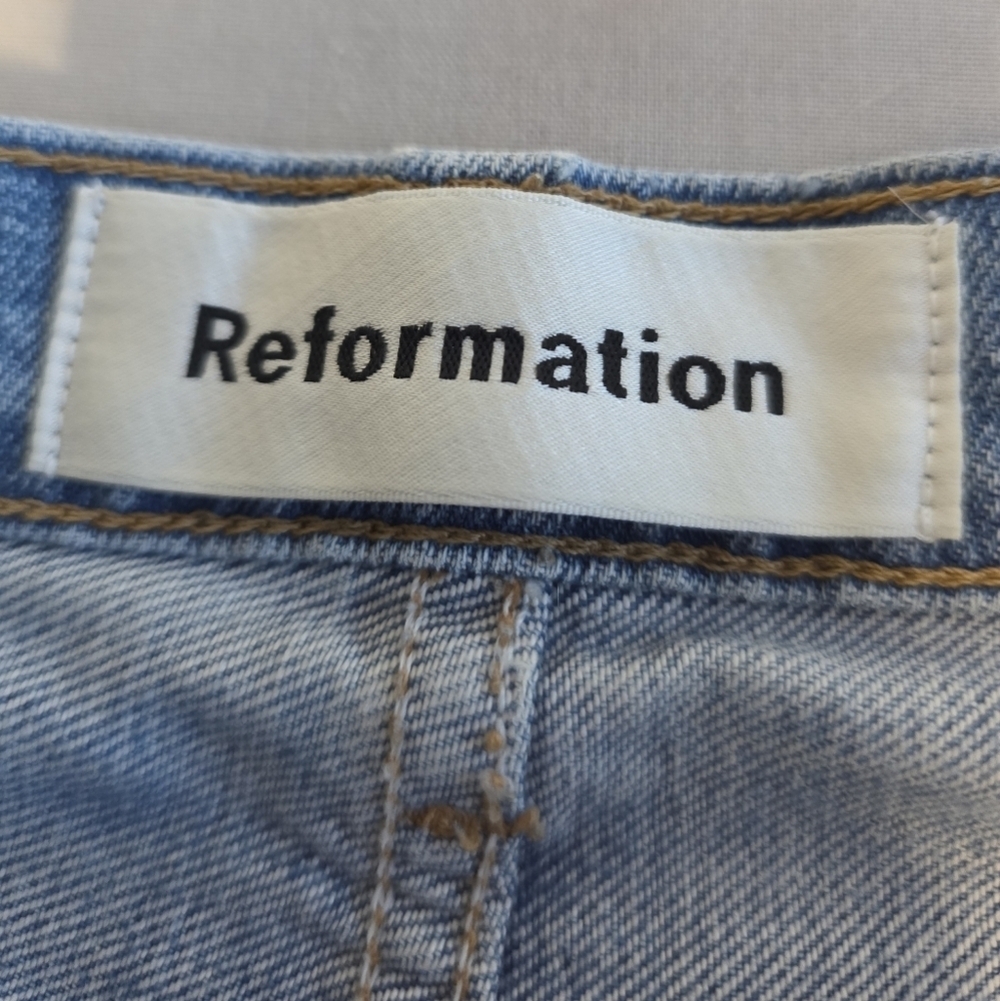 Reformation Julia High Cigarette Distressed Jeans Size 27 - Picture 3 of 4